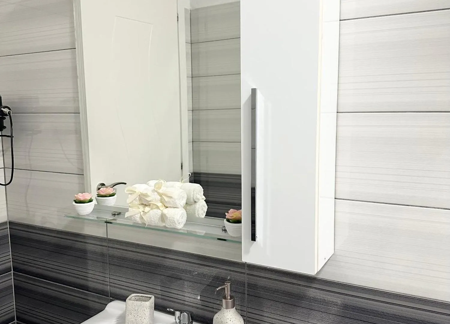 Panorama Apartment Vlorë アルバニア